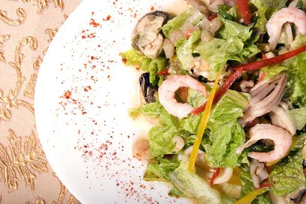 Salat aus Meeresfrüchten — Stockfoto