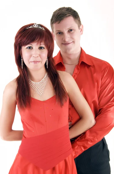 Mladý pár v červené barvě — Stock fotografie