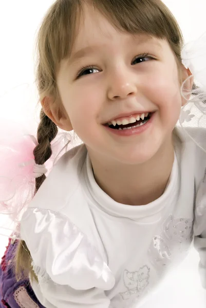 Güzel Küçük Bir Kız Gülerek — Stok fotoğraf