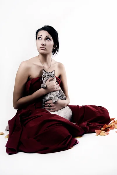 漂亮女人与猫 — 图库照片