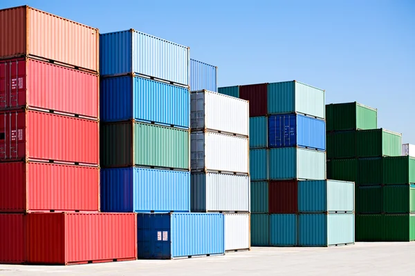 Cargo freight containers at harbor terminal — Stock Photo, Image