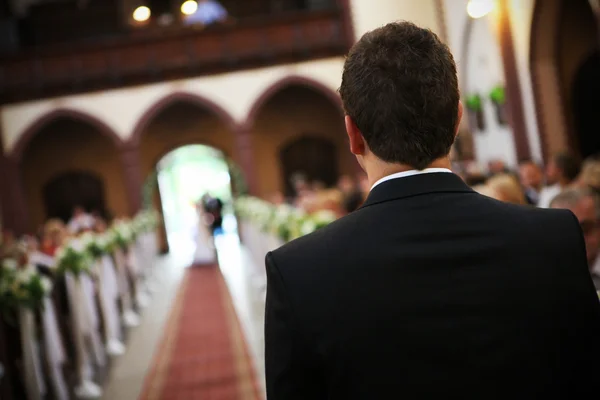 Brudgummen väntar — Stockfoto