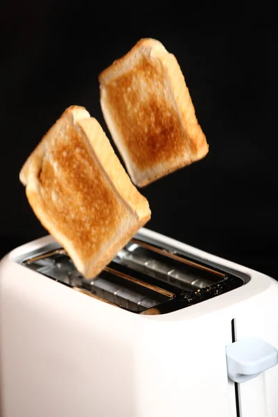 Pan tostado y tostadora — Foto de Stock