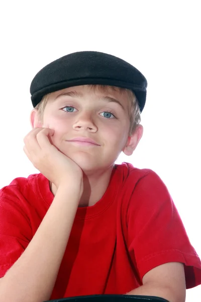 검은 모자에 있는 소년 — 스톡 사진
