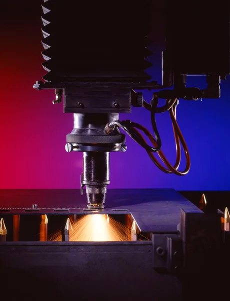 Industrieller Laserschneider — Stockfoto