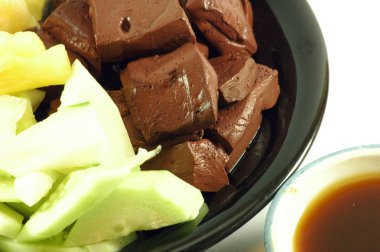 Phuket sıcak salata