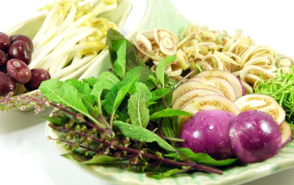 Нарезанные тайские овощи — стоковое фото
