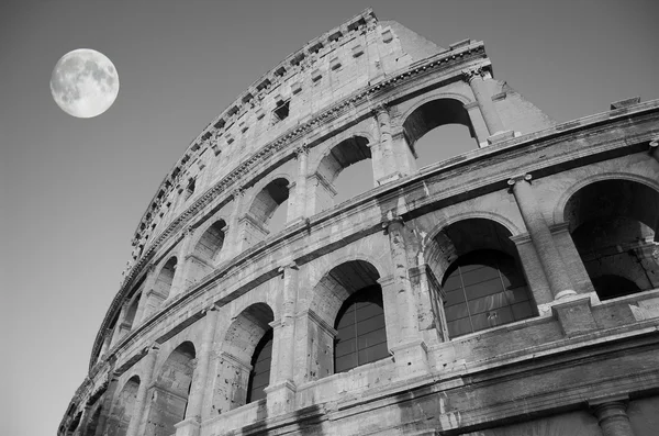 Colosseum at night. — Stock Photo, Image