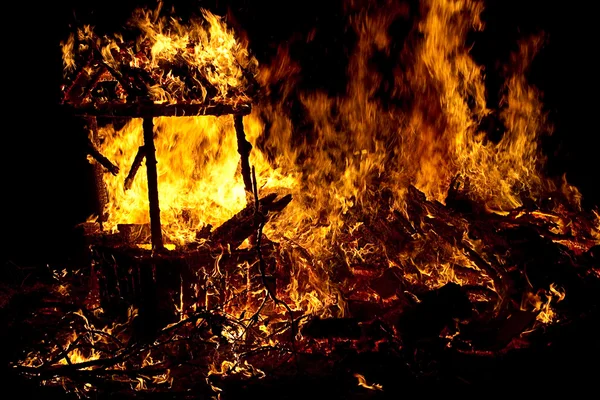 불타는 잔해 로열티 프리 스톡 사진
