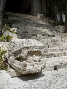 Mayan sculpture clipart