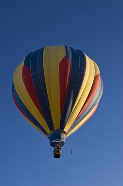 Multi-colored hot air ballon clipart