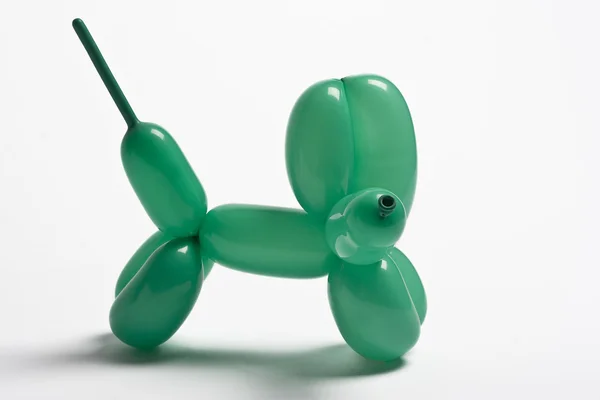 Groene ballon hond — Stockfoto