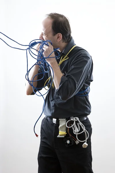 Kabel tekniker äta kabel — Stockfoto