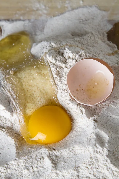 Скользящее яйцо — стоковое фото