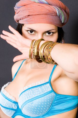 attrayant asiatique femme 