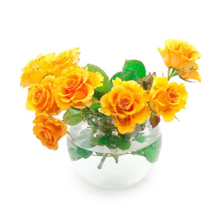Bouquet de roses d'orange dans un vase rond 