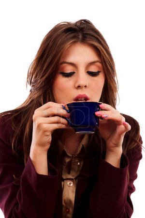 Glamour femme d'affaires avec tasse à café 
