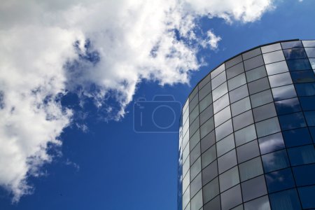 Forme moderne du bâtiment 