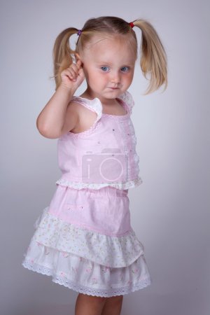 Pensant fille 