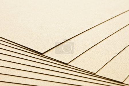 Plusieurs feuilles de papier 