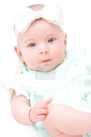 Bébé fille heureuse 
